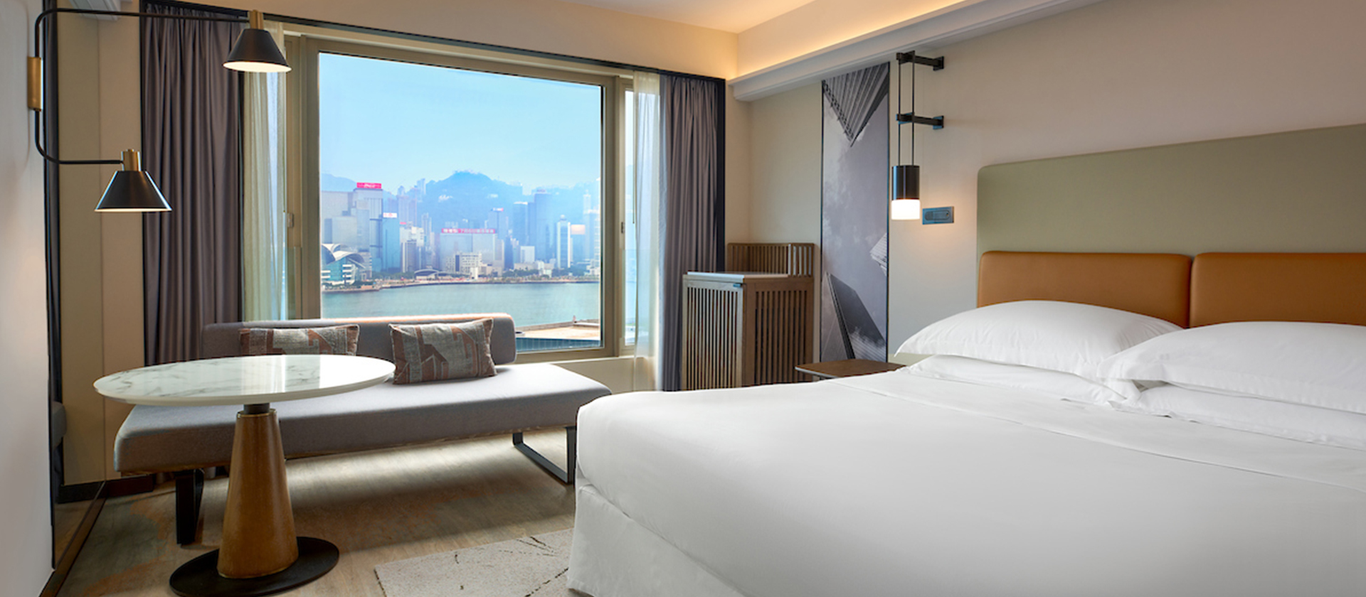 Stay in Sheraton Hong Kong Hotel & Towers with breathtaking Victoria Harbour View and enjoy Seafood Extravaganza Dinner Buffet for two